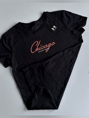 Under Armour Chicago Short Sleeve Top